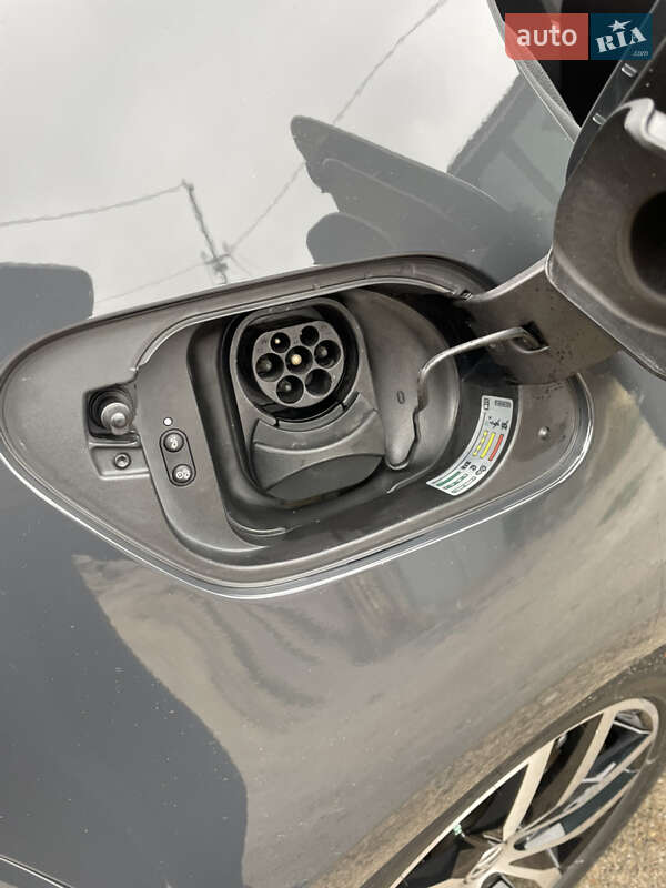 Хэтчбек Volkswagen e-Golf 2020 в Вознесенске