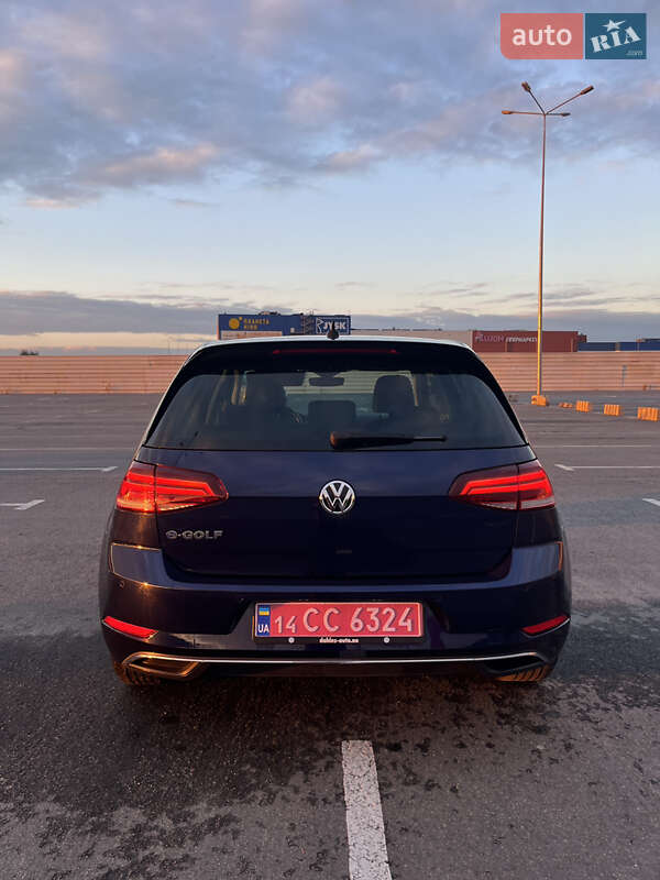 Хетчбек Volkswagen e-Golf 2017 в Львові