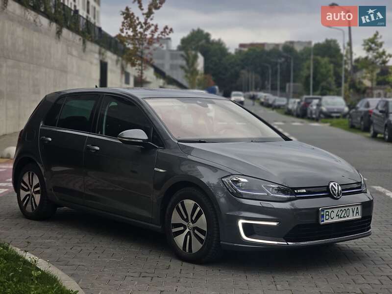 Хетчбек Volkswagen e-Golf 2018 в Львові