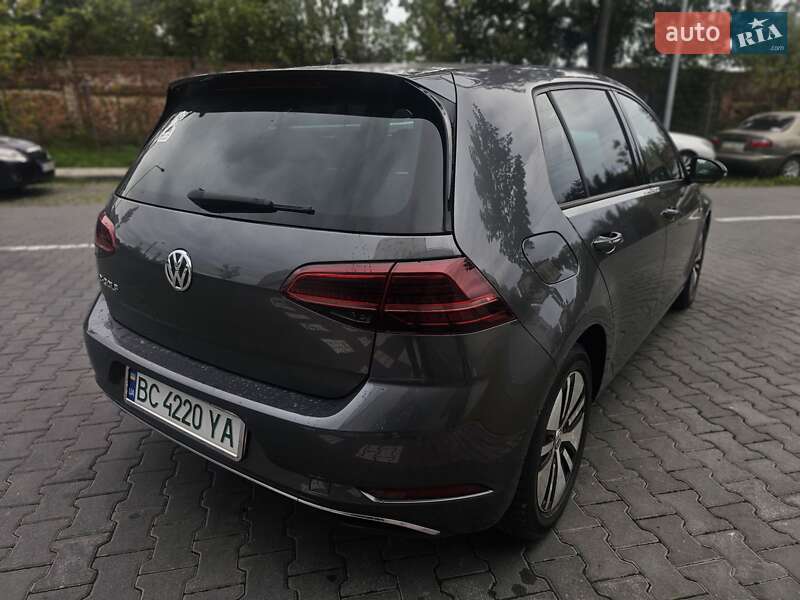 Хетчбек Volkswagen e-Golf 2018 в Львові