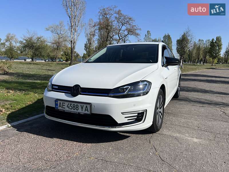 Хэтчбек Volkswagen e-Golf 2020 в Каменском