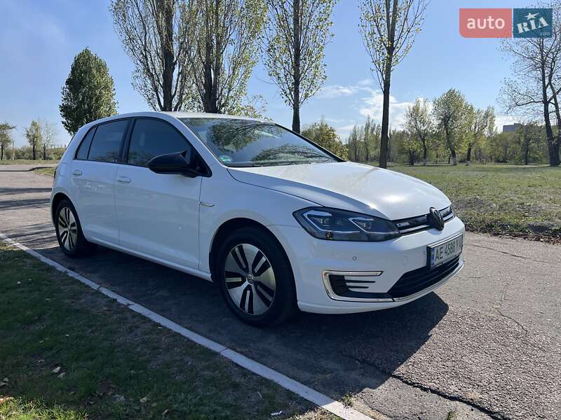 Хэтчбек Volkswagen e-Golf 2020 в Каменском
