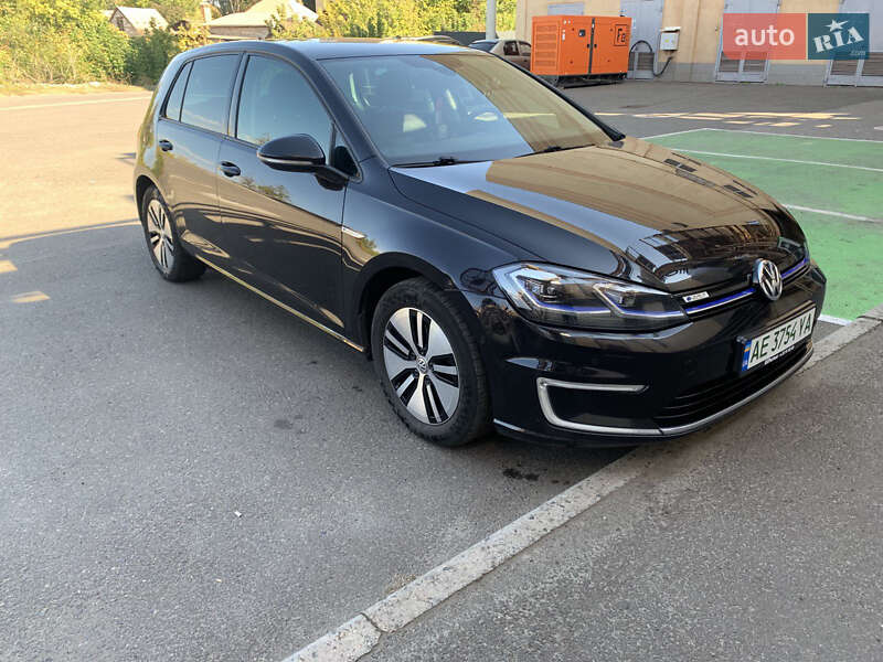 Хетчбек Volkswagen e-Golf 2017 в Кривому Розі