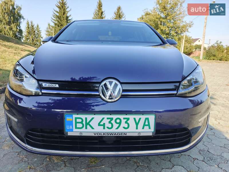 Хэтчбек Volkswagen e-Golf 2018 в Дубно