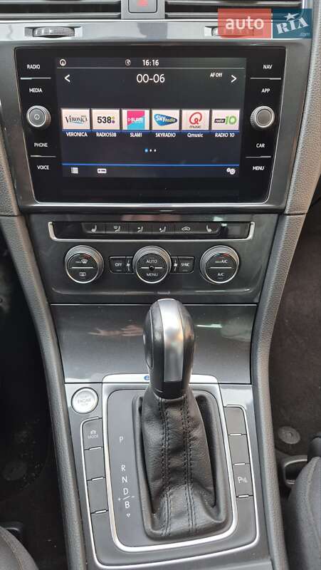 Хэтчбек Volkswagen e-Golf 2020 в Шепетовке