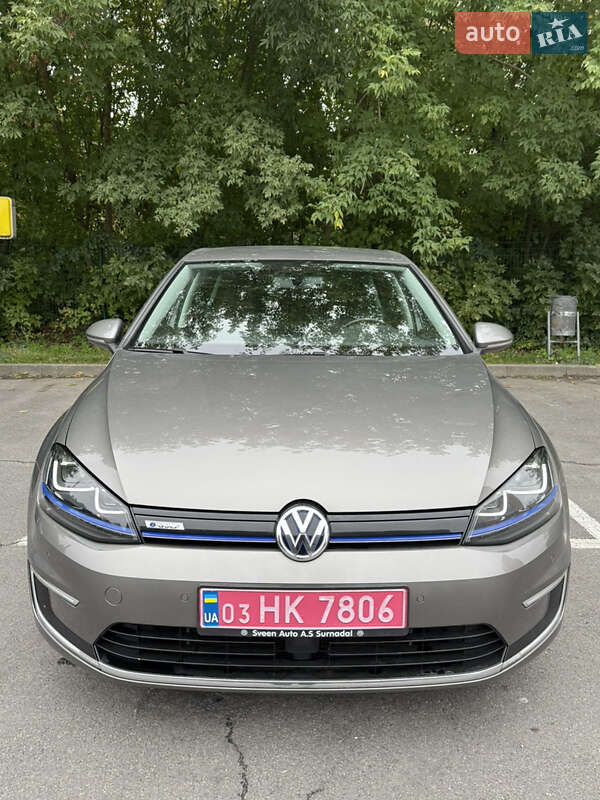 Volkswagen e-Golf 2015