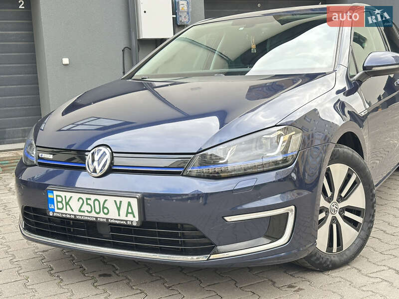 Хетчбек Volkswagen e-Golf 2017 в Рівному