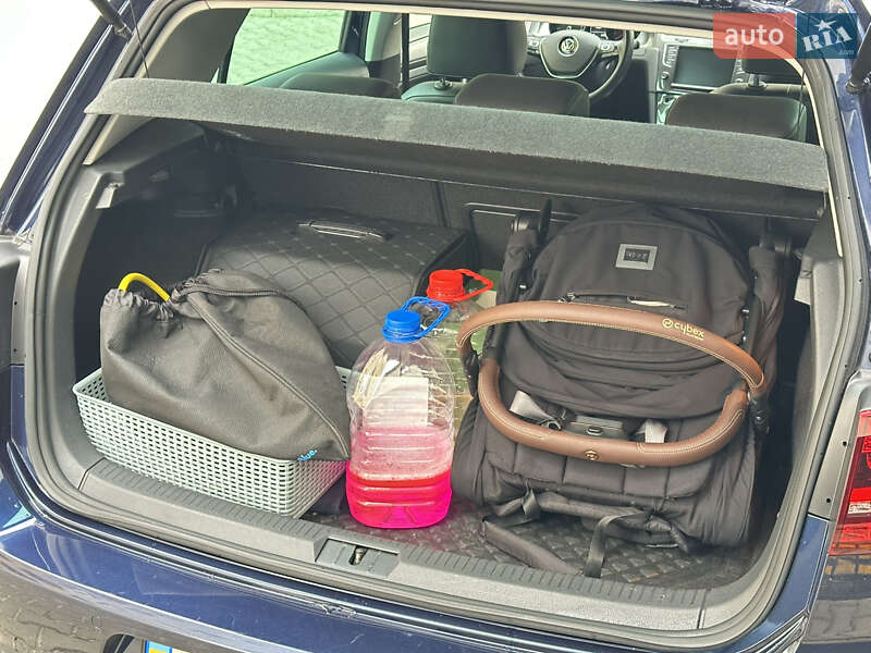 Хетчбек Volkswagen e-Golf 2017 в Рівному