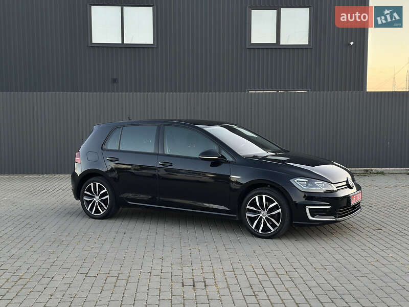 Хетчбек Volkswagen e-Golf 2019 в Ужгороді