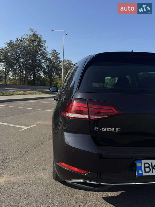 Хэтчбек Volkswagen e-Golf 2019 в Ровно