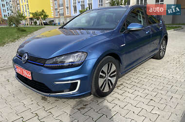 Хетчбек Volkswagen e-Golf 2015 в Чернівцях
