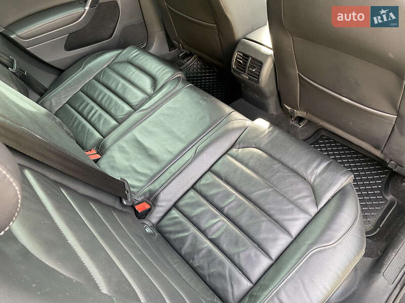 Хетчбек Volkswagen e-Golf 2015 в Чернівцях