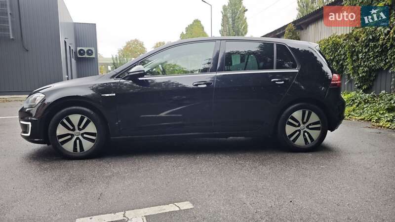 Хэтчбек Volkswagen e-Golf 2015 в Каменец-Подольском фото 5 Хэтчбек Volkswagen e-Golf 2015 в Каменец-Подольском