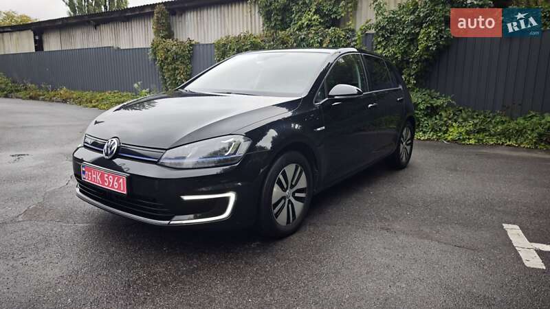 Хэтчбек Volkswagen e-Golf 2015 в Каменец-Подольском фото 2 Хэтчбек Volkswagen e-Golf 2015 в Каменец-Подольском