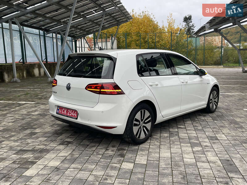 Хетчбек Volkswagen e-Golf 2014 в Львові