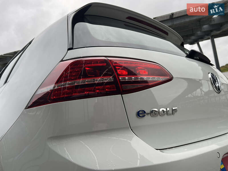 Хетчбек Volkswagen e-Golf 2014 в Львові