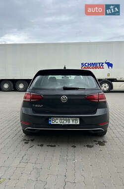 Хетчбек Volkswagen e-Golf 2020 в  фото 6 Хетчбек Volkswagen e-Golf 2020 в