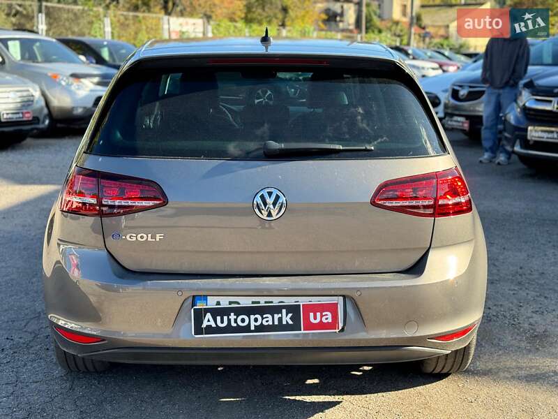 Хетчбек Volkswagen e-Golf 2016 в Вінниці