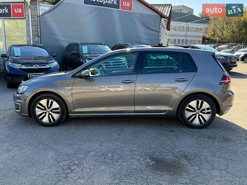 Хетчбек Volkswagen e-Golf 2016 в Вінниці