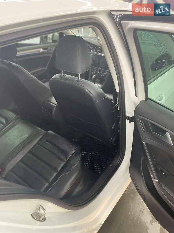 Хэтчбек Volkswagen e-Golf 2019 в Луцке