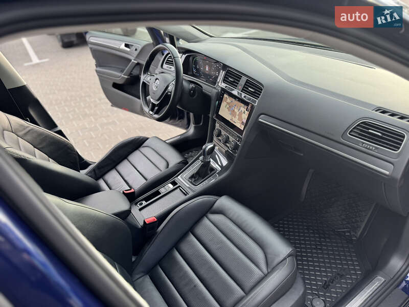 Хэтчбек Volkswagen e-Golf 2019 в Ровно