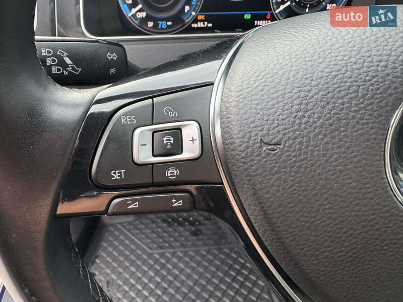 Хэтчбек Volkswagen e-Golf 2019 в Ровно