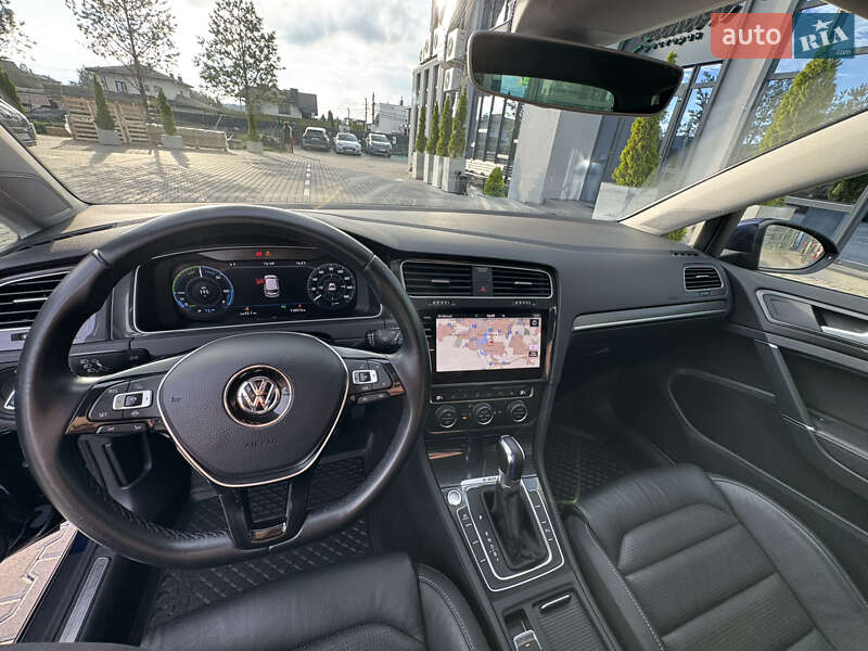 Хэтчбек Volkswagen e-Golf 2019 в Ровно