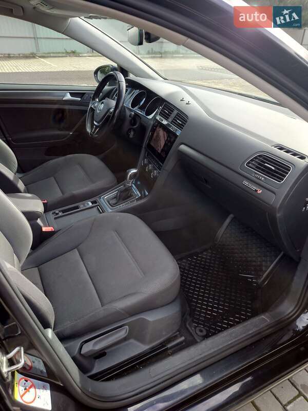 Хетчбек Volkswagen e-Golf 2017 в Луцьку