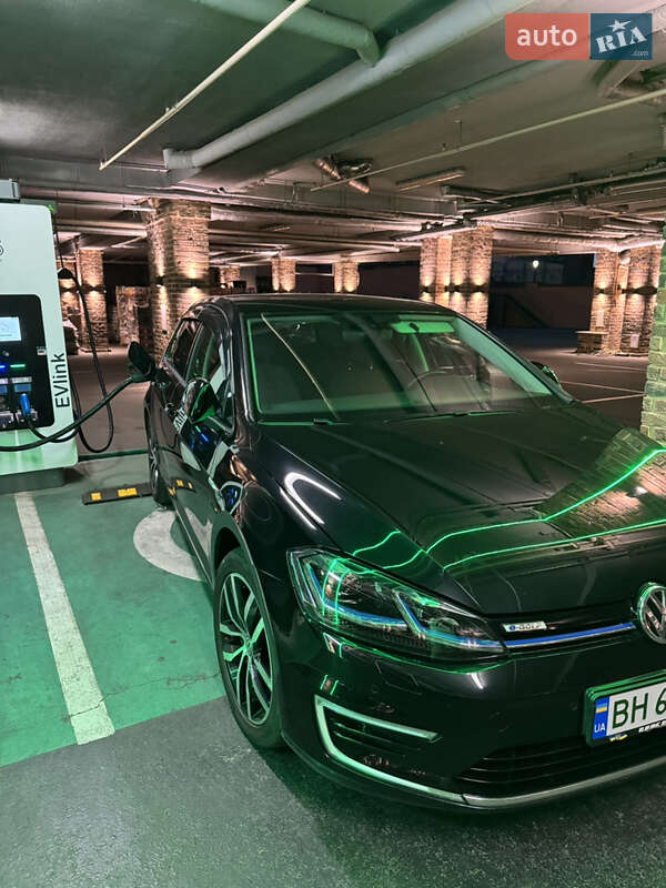 Хэтчбек Volkswagen e-Golf 2019 в Одессе