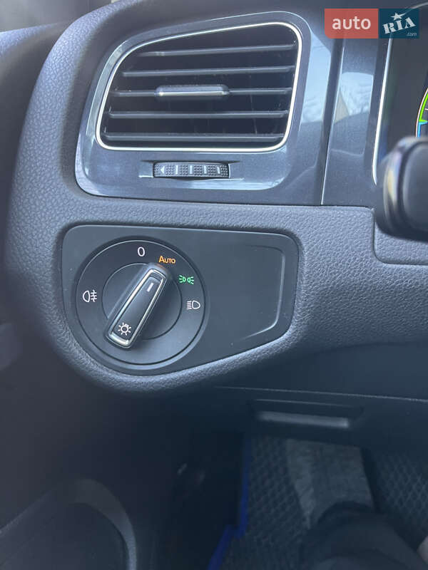 Хэтчбек Volkswagen e-Golf 2019 в Одессе
