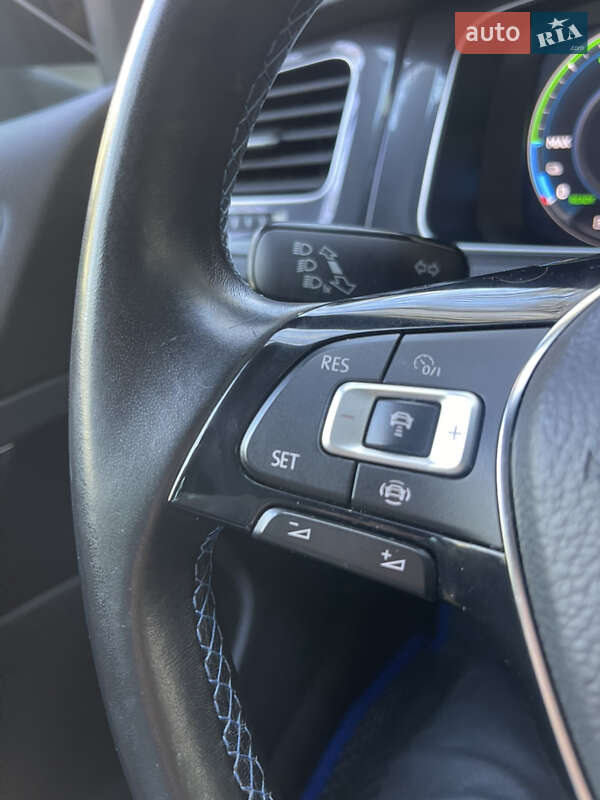 Хэтчбек Volkswagen e-Golf 2019 в Одессе