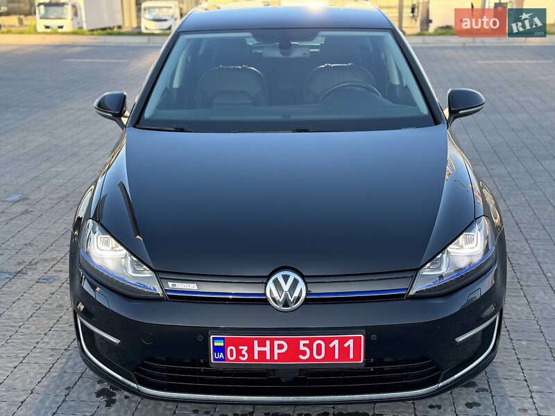 Хэтчбек Volkswagen e-Golf 2016 в Львове