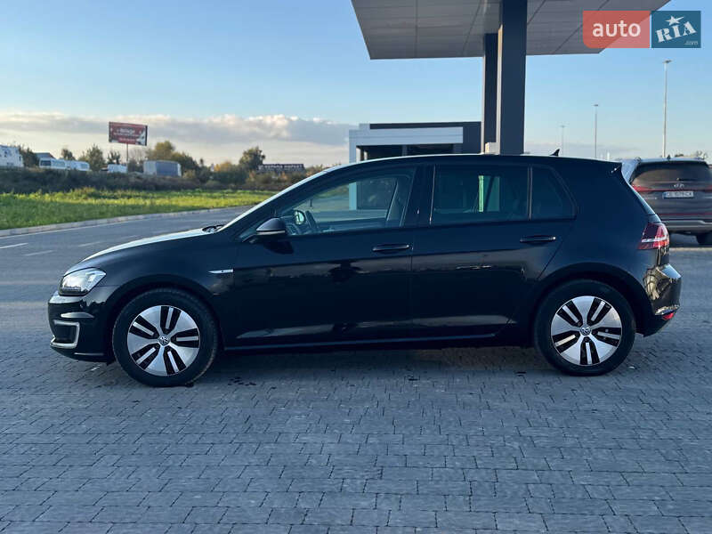 Хэтчбек Volkswagen e-Golf 2016 в Львове