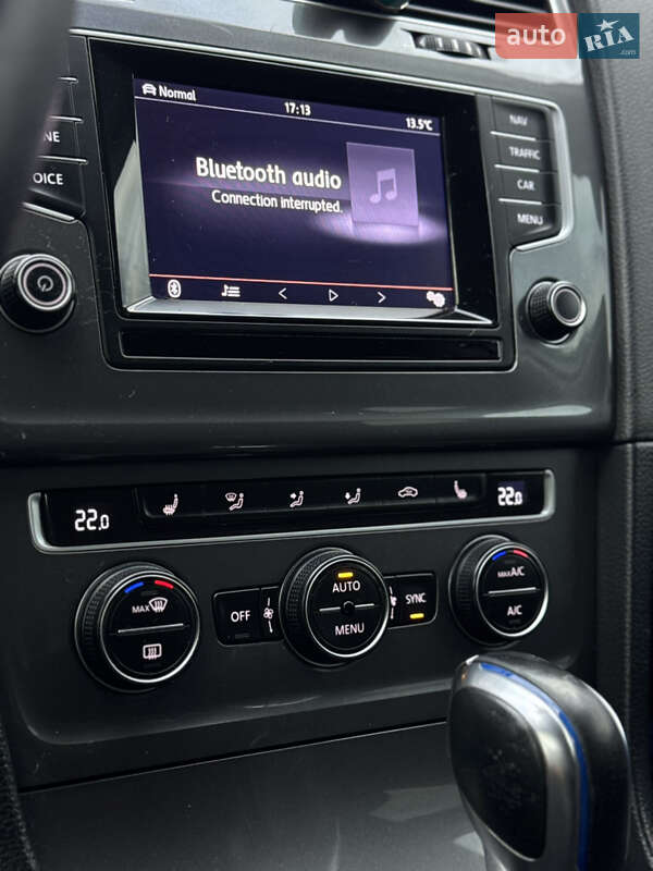 Хэтчбек Volkswagen e-Golf 2015 в Черновцах