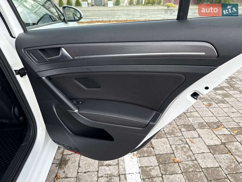 Хетчбек Volkswagen e-Golf 2018 в Рівному