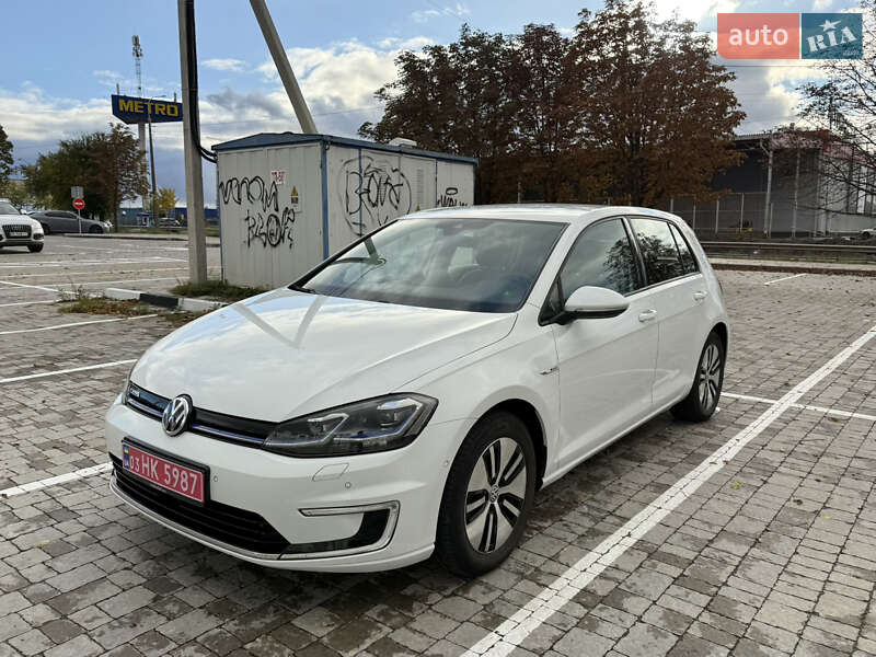 Хетчбек Volkswagen e-Golf 2018 в Рівному