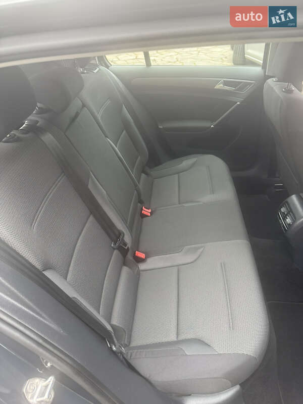 Хэтчбек Volkswagen e-Golf 2020 в Мукачево