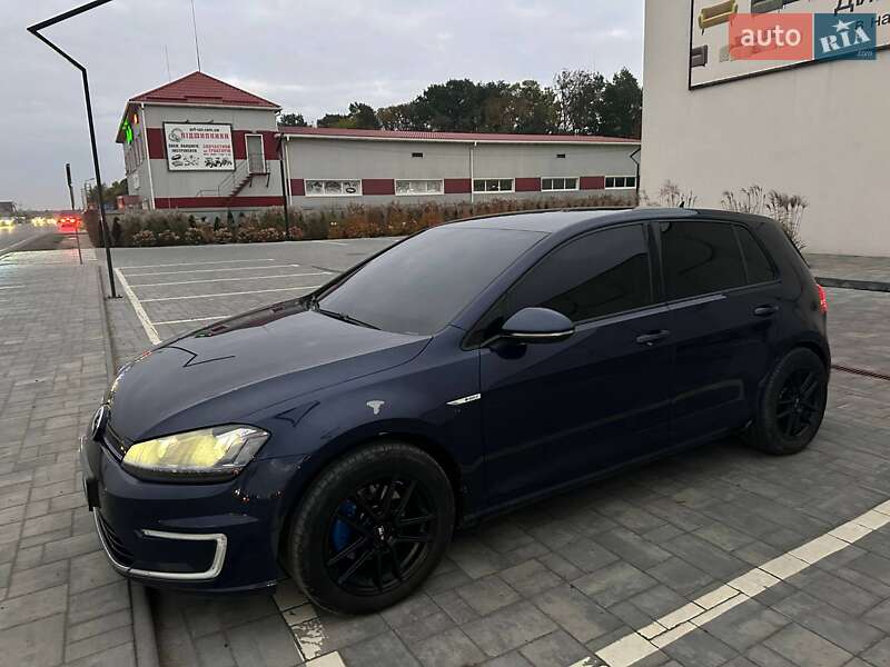 Хэтчбек Volkswagen e-Golf 2014 в Луцке