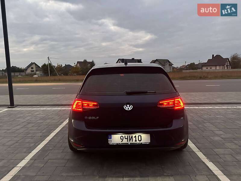 Хэтчбек Volkswagen e-Golf 2014 в Луцке