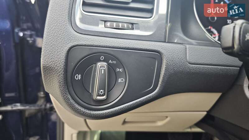 Хэтчбек Volkswagen e-Golf 2018 в Каменец-Подольском