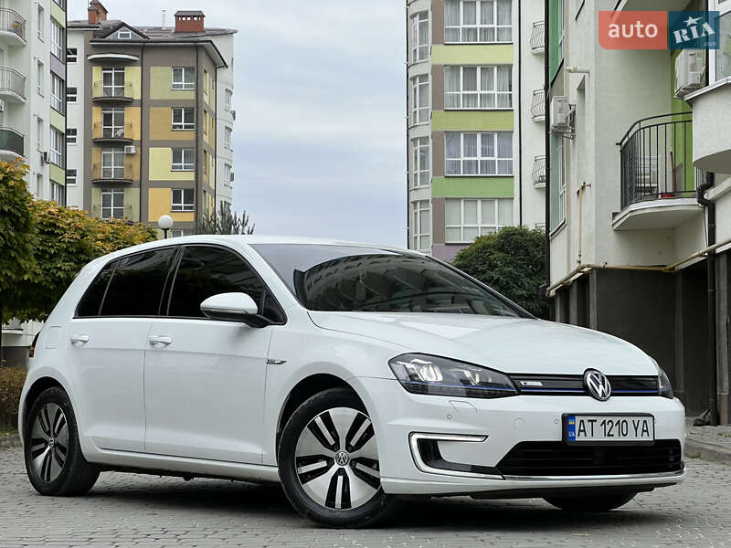 Volkswagen e-Golf 2015