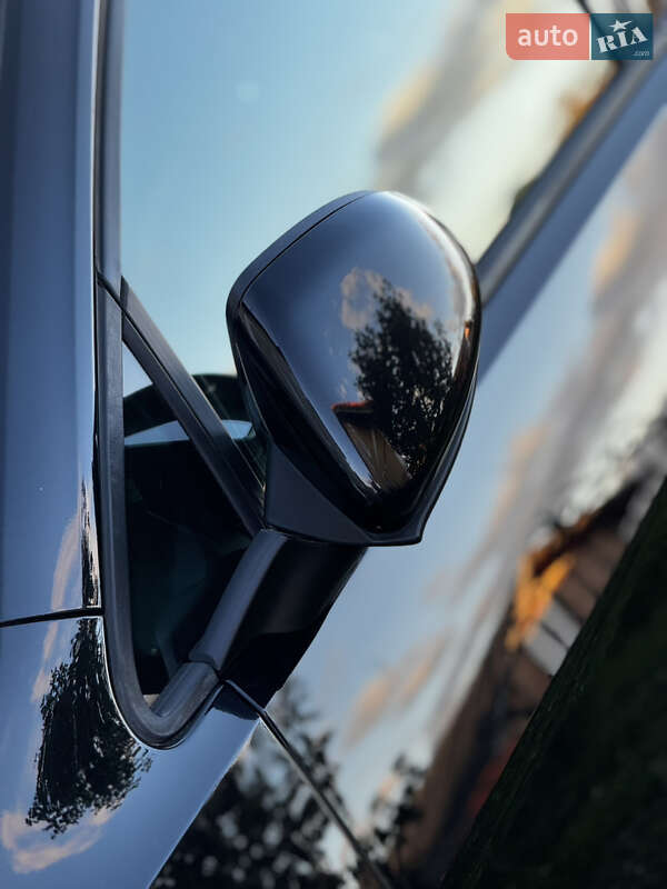 Хэтчбек Volkswagen e-Golf 2016 в Дрогобыче фото 23 Хэтчбек Volkswagen e-Golf 2016 в Дрогобыче