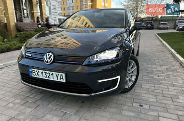 Хэтчбек Volkswagen e-Golf 2015 в Каменец-Подольском