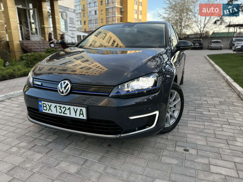 Хетчбек Volkswagen e-Golf 2015 в Кам'янець-Подільському