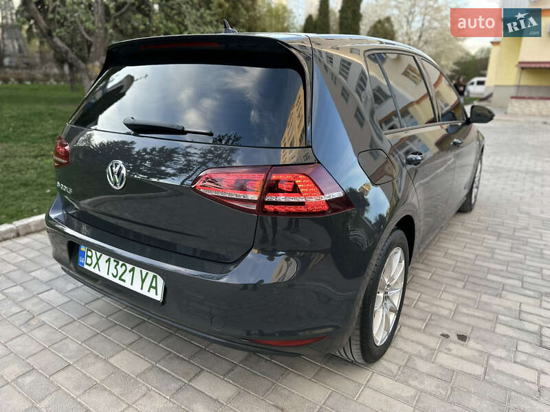 Хетчбек Volkswagen e-Golf 2015 в Кам'янець-Подільському