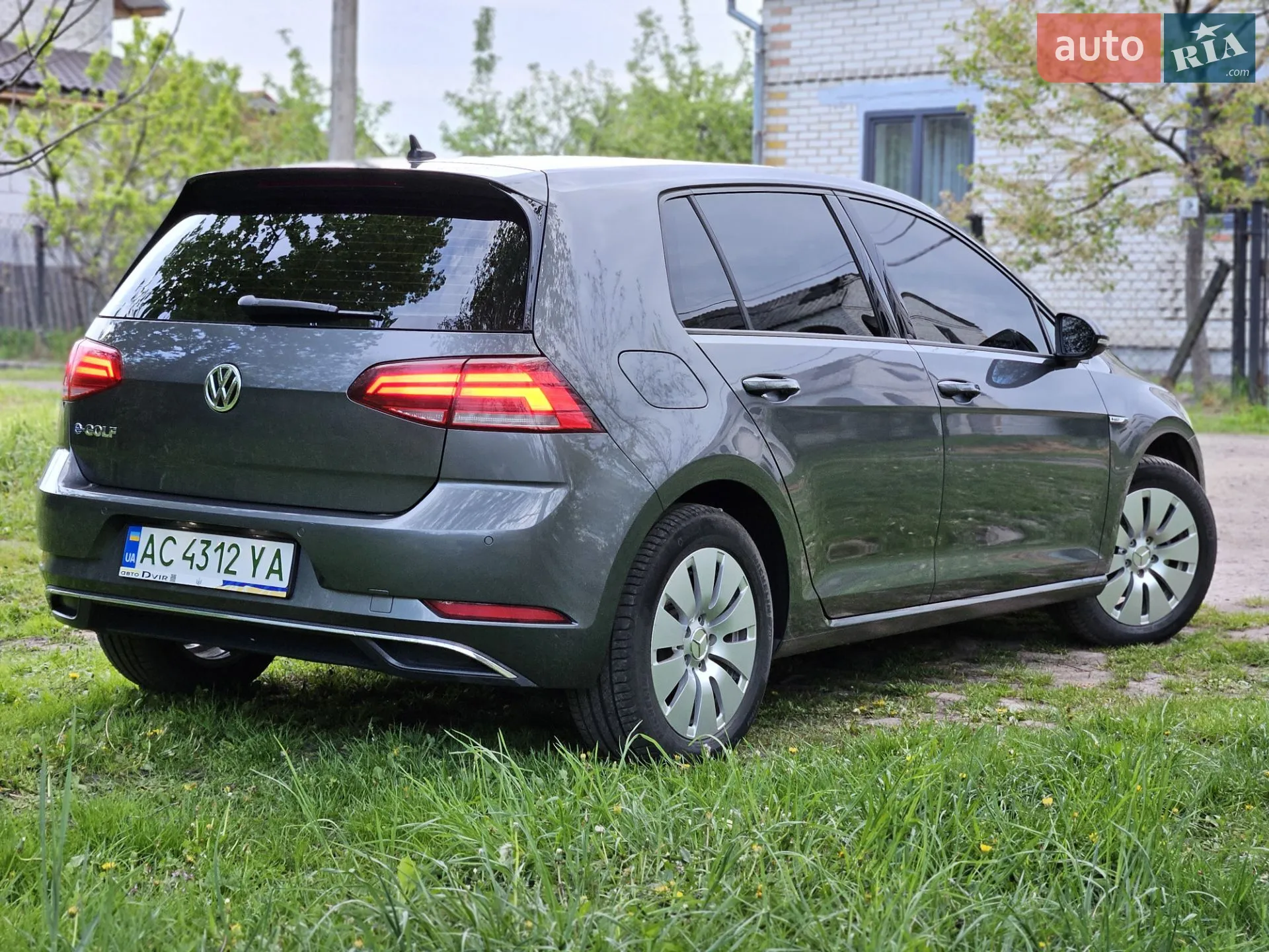 2020 Volkswagen Golf - мініатюра 9
