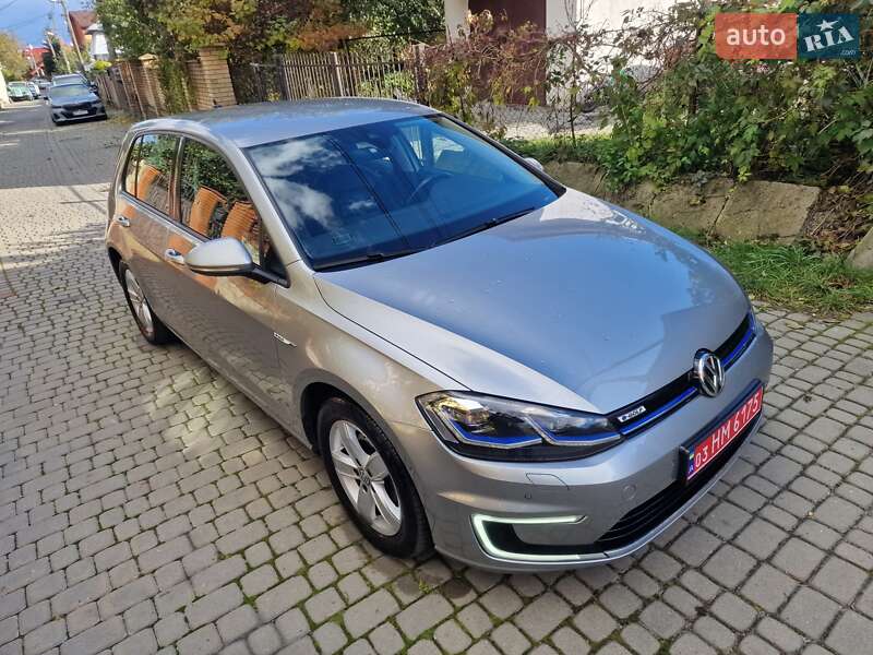 Хэтчбек Volkswagen e-Golf 2017 в Львове фото 13 Хэтчбек Volkswagen e-Golf 2017 в Львове