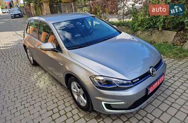 Хэтчбек Volkswagen e-Golf 2017 в 
