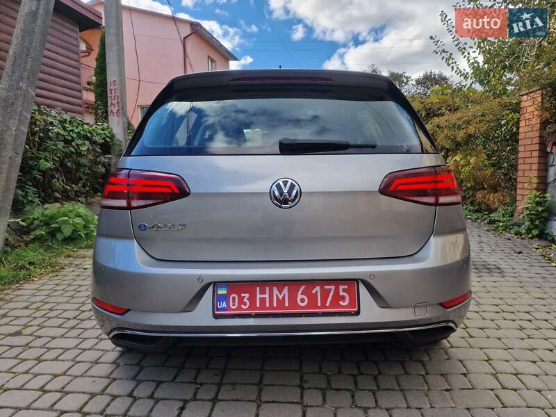 Хэтчбек Volkswagen e-Golf 2017 в Львове фото 22 Хэтчбек Volkswagen e-Golf 2017 в Львове
