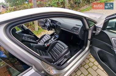 Хэтчбек Volkswagen e-Golf 2017 в 